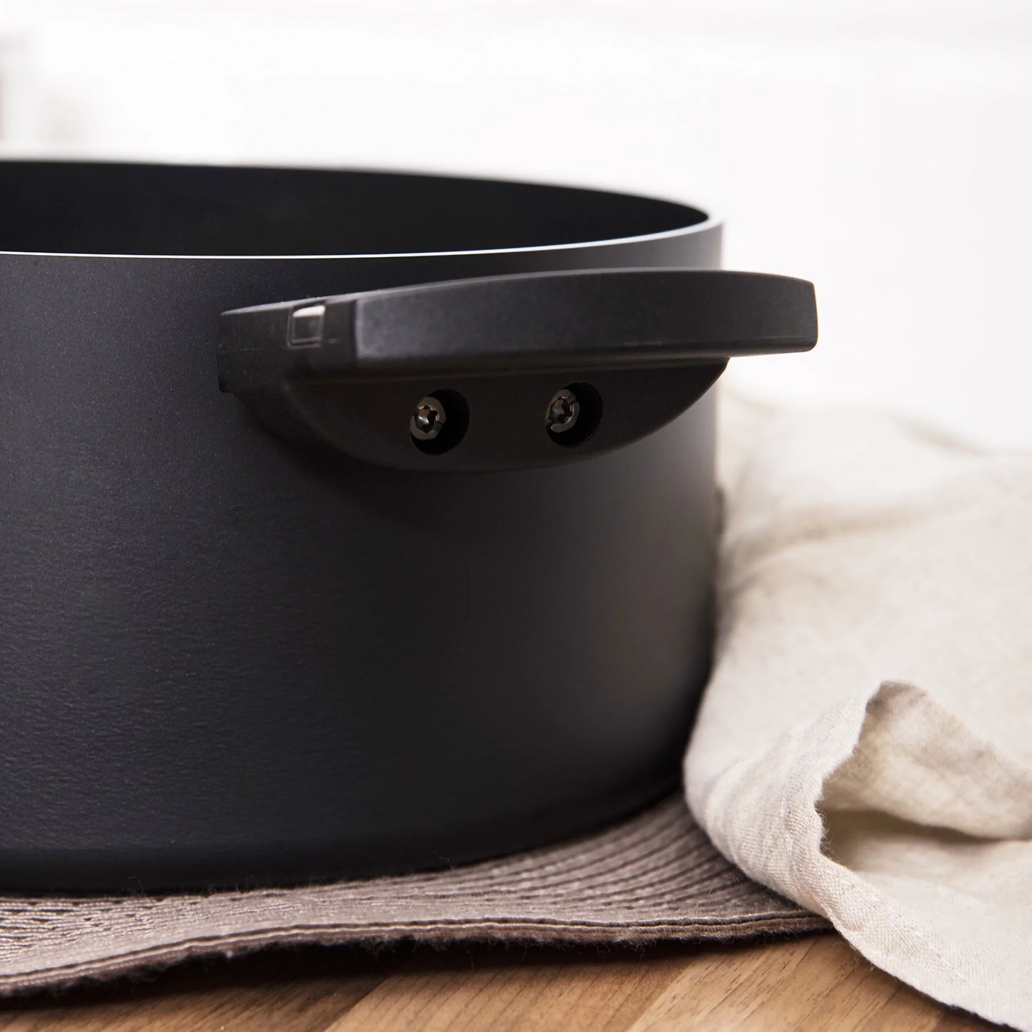 B.Green 2 Quart Dutch Oven with Glass Lid