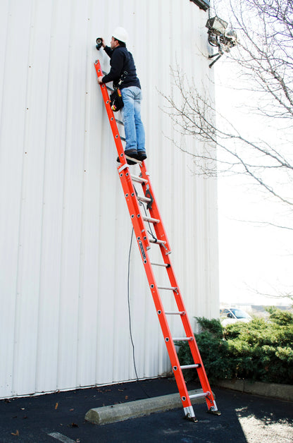 Louisville Ladder 40-Foot Fiberglass Extension Ladder, 300-Pound Load Capacity, Type IA, FE3240