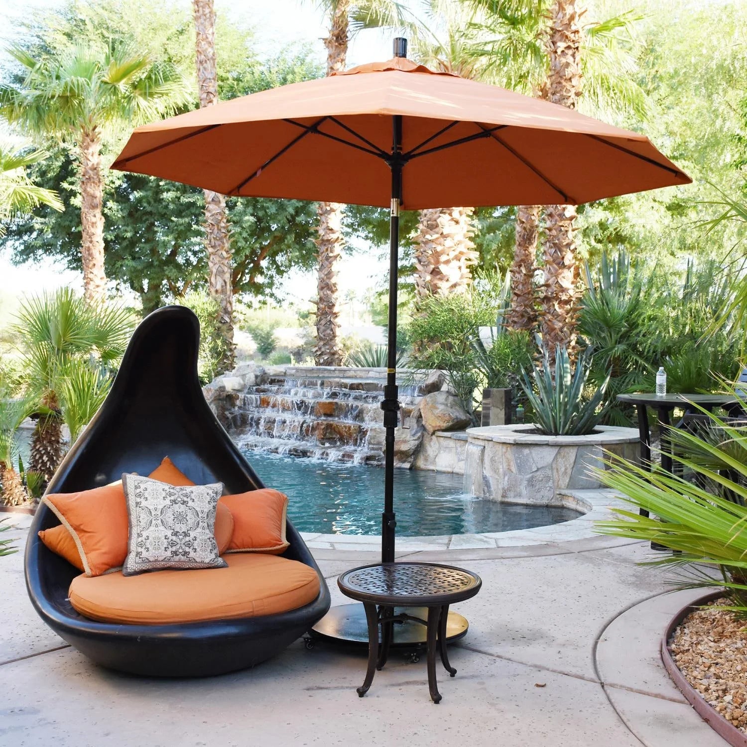 California Umbrella Sun Master Series Patio Market Umbrella in Olefin with Aluminum Pole Fiberglass Ribs Collar Tilt Crank Lift