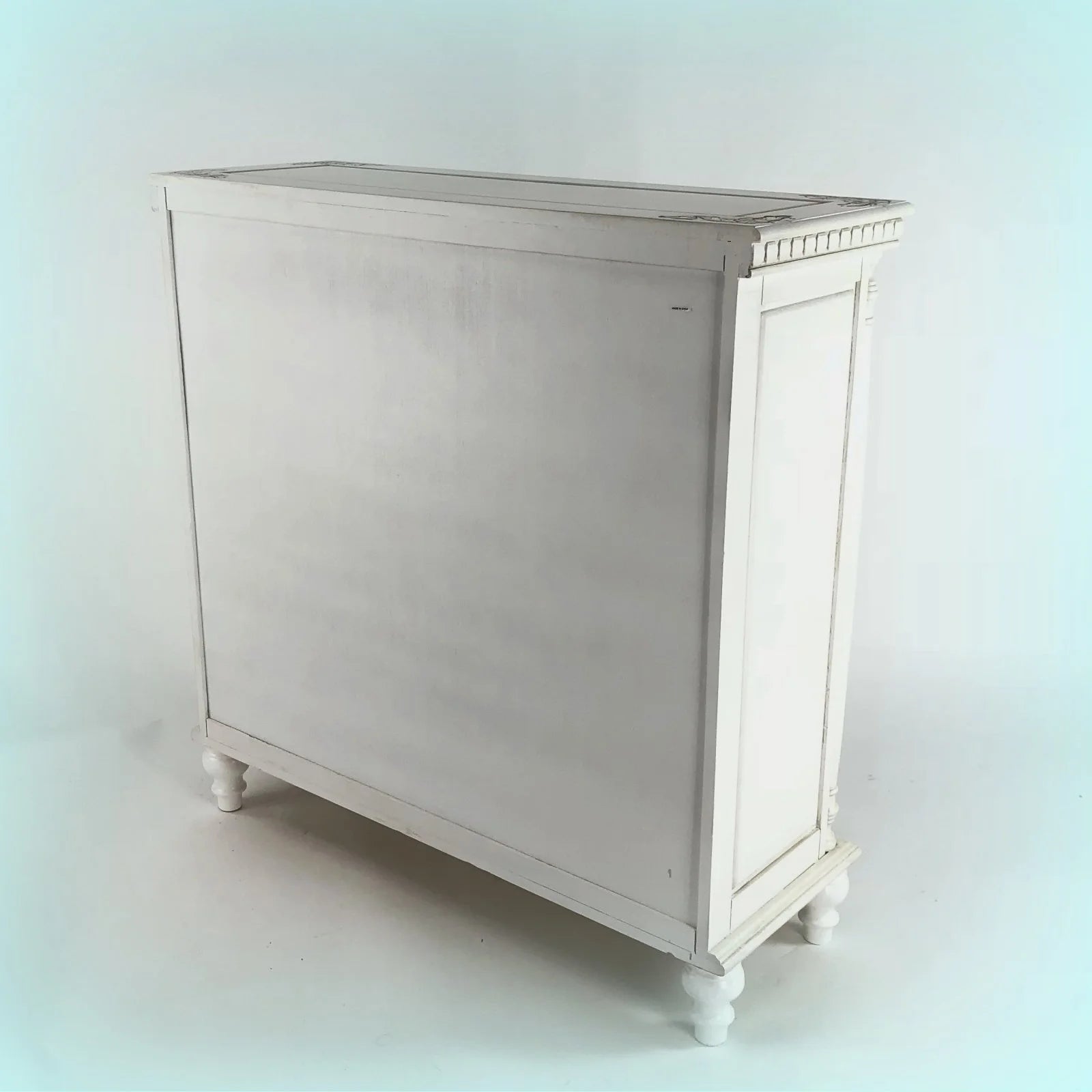 Wayborn Home Furnishings JC010W 39.5 x 39 x 14 in. Glass Door Cabinet - White