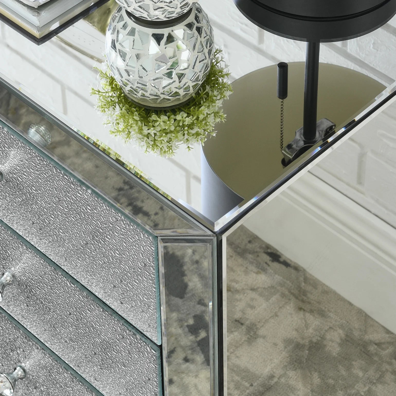Elegant Mirrored Three-Drawer Cabinet with Diamond-Cut Glass Inlay Drawers, Space-Saving Storage Solution for Living Room, Bedroom, Entryway, Hallway or Sofa Side