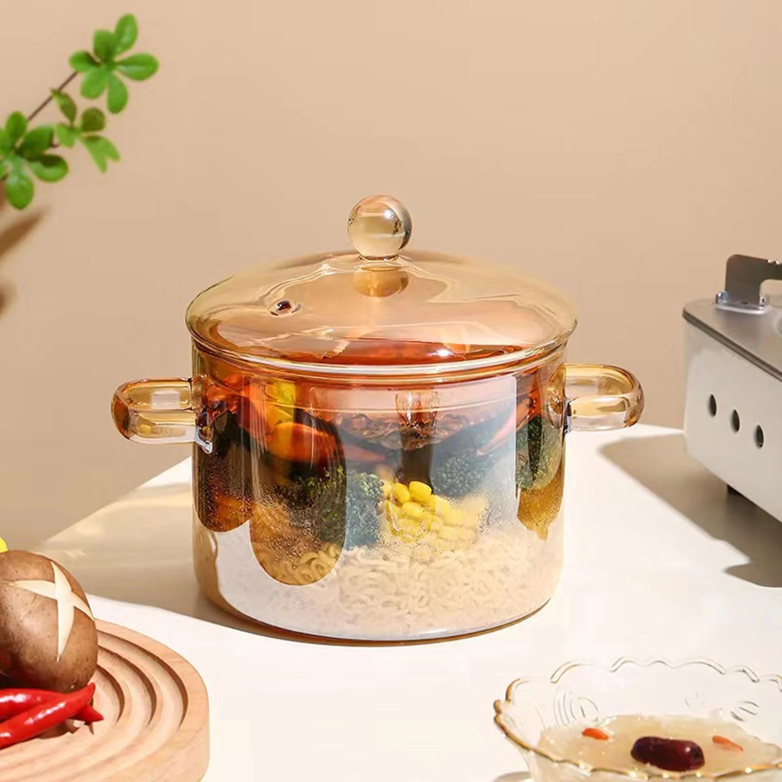 Amber Glass Cooking Pot Modern Glass Pot with Lid and Grip Stockpot Saucepans Glass Pot for Soup Vegetables Fruit Salad Instant Noodle [Energy Class A]