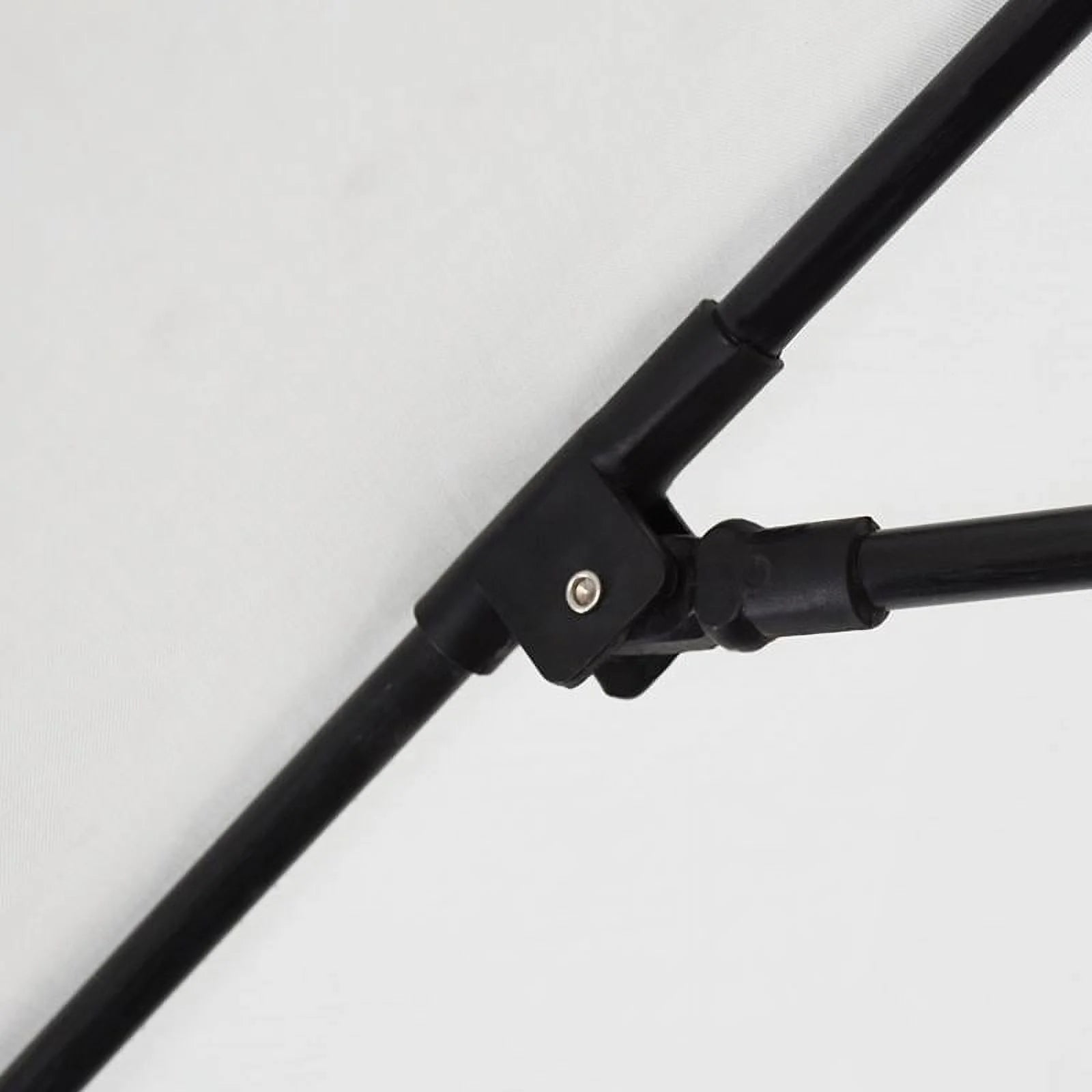 California Umbrella Sun Master Series Patio Market Umbrella in Olefin with Aluminum Pole Fiberglass Ribs Collar Tilt Crank Lift